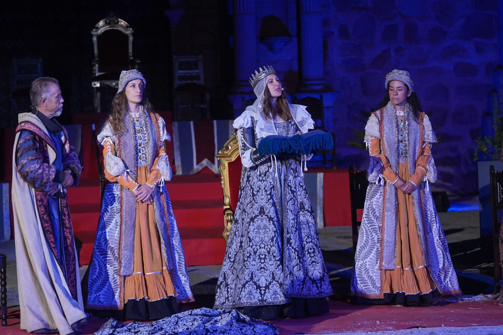 La representación de 'La Vaquera de la Finojosa', en imágenes