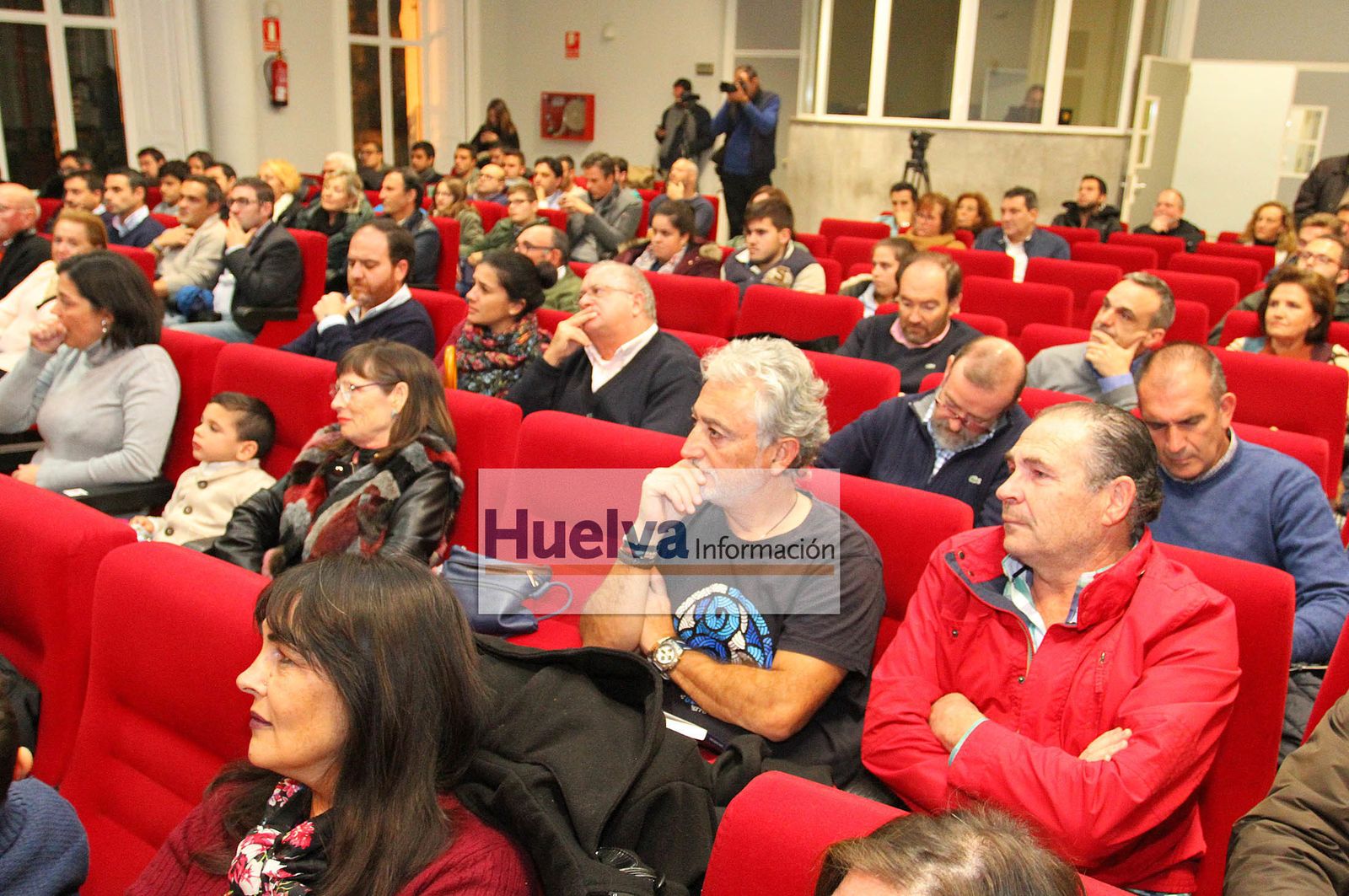 Imágenes de la presentación del libro de Juanma Garrido "No quiero verte llorar".