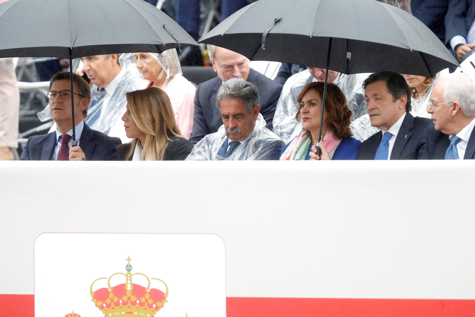 El desfile del 12-O en imágenes