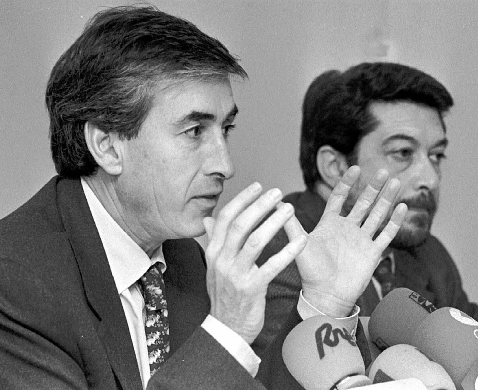 Javier Barrero, toda una vida ligado a la política onubense en imágenes