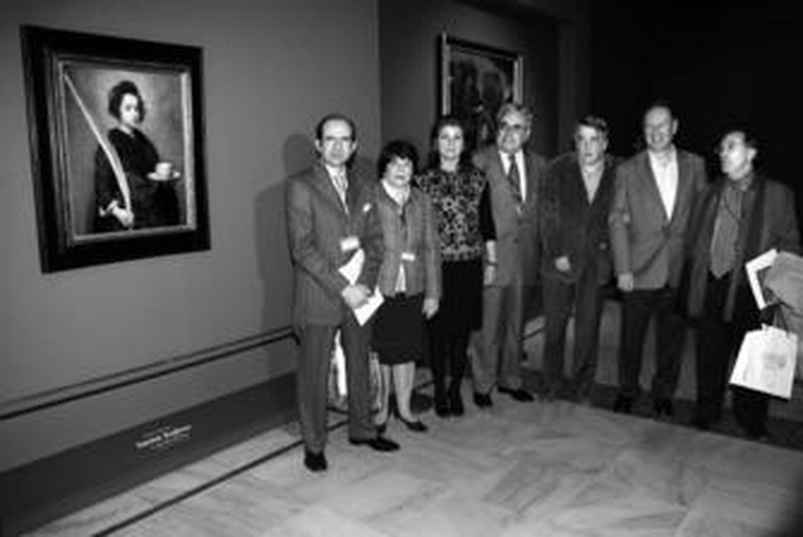 Los especialistas que participaron ayer en el simposio posaban junto al 'Santa Rufina' expuesto en el Hopital de los Venerables.