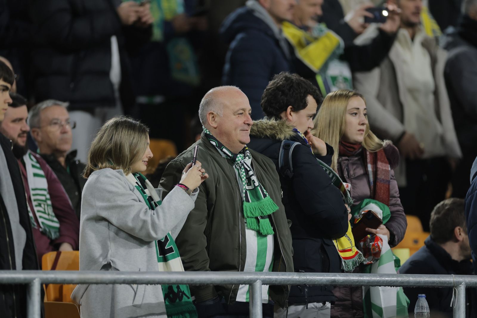 Búscate en las fotos del Betis - Villarreal