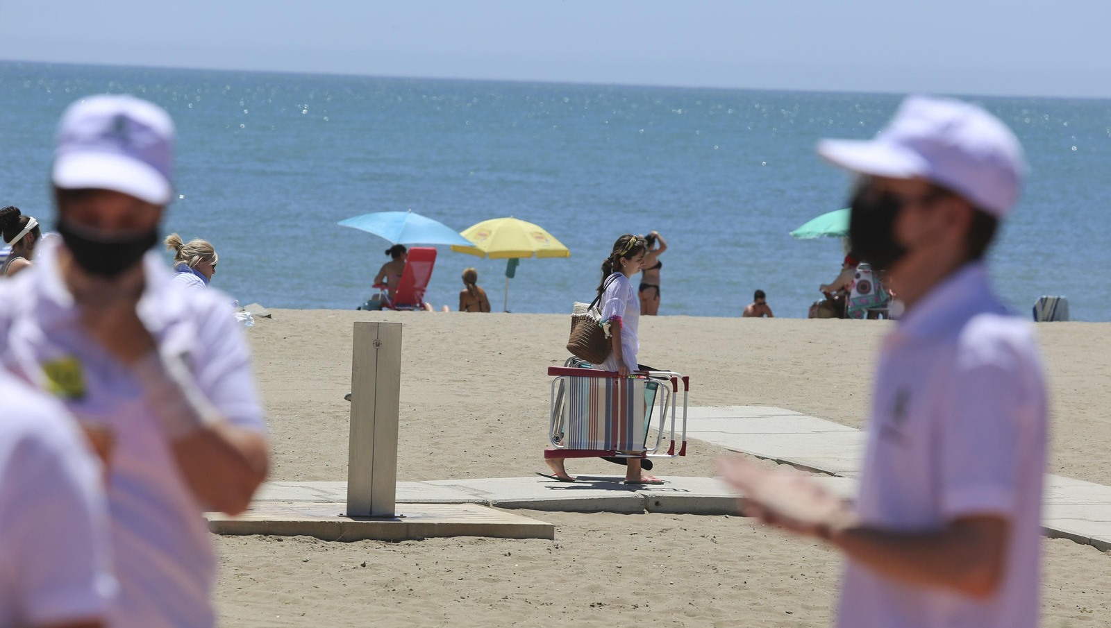 Fotos de los 90 vigilantes de la playa en Málaga capital