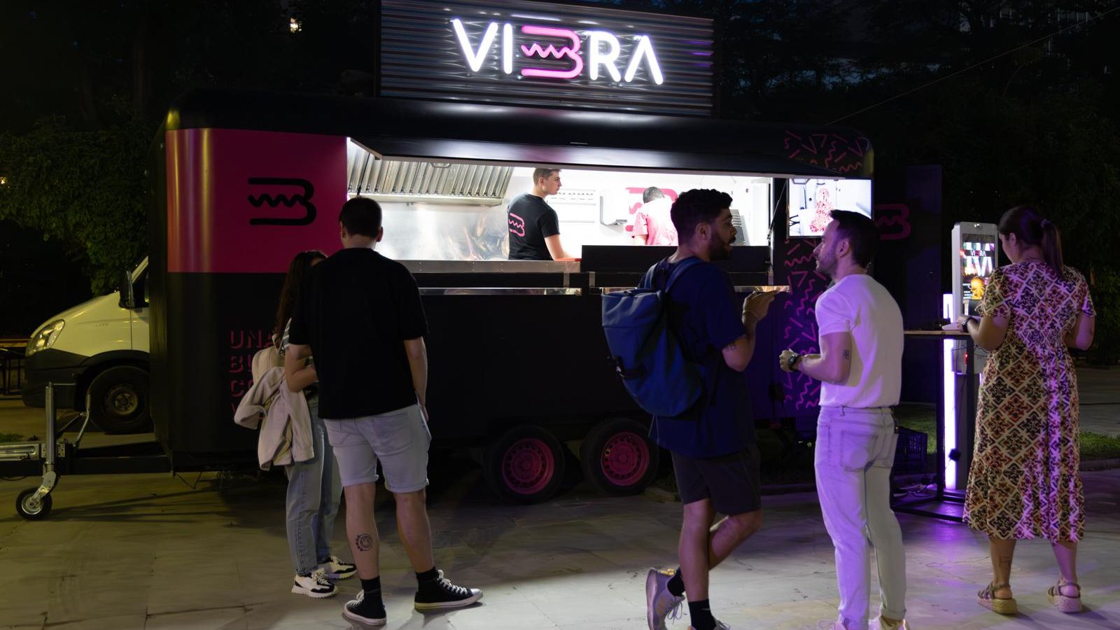 La salsa japonesa y las tiras de bacon crujiente son claves en la creación de Vibra.