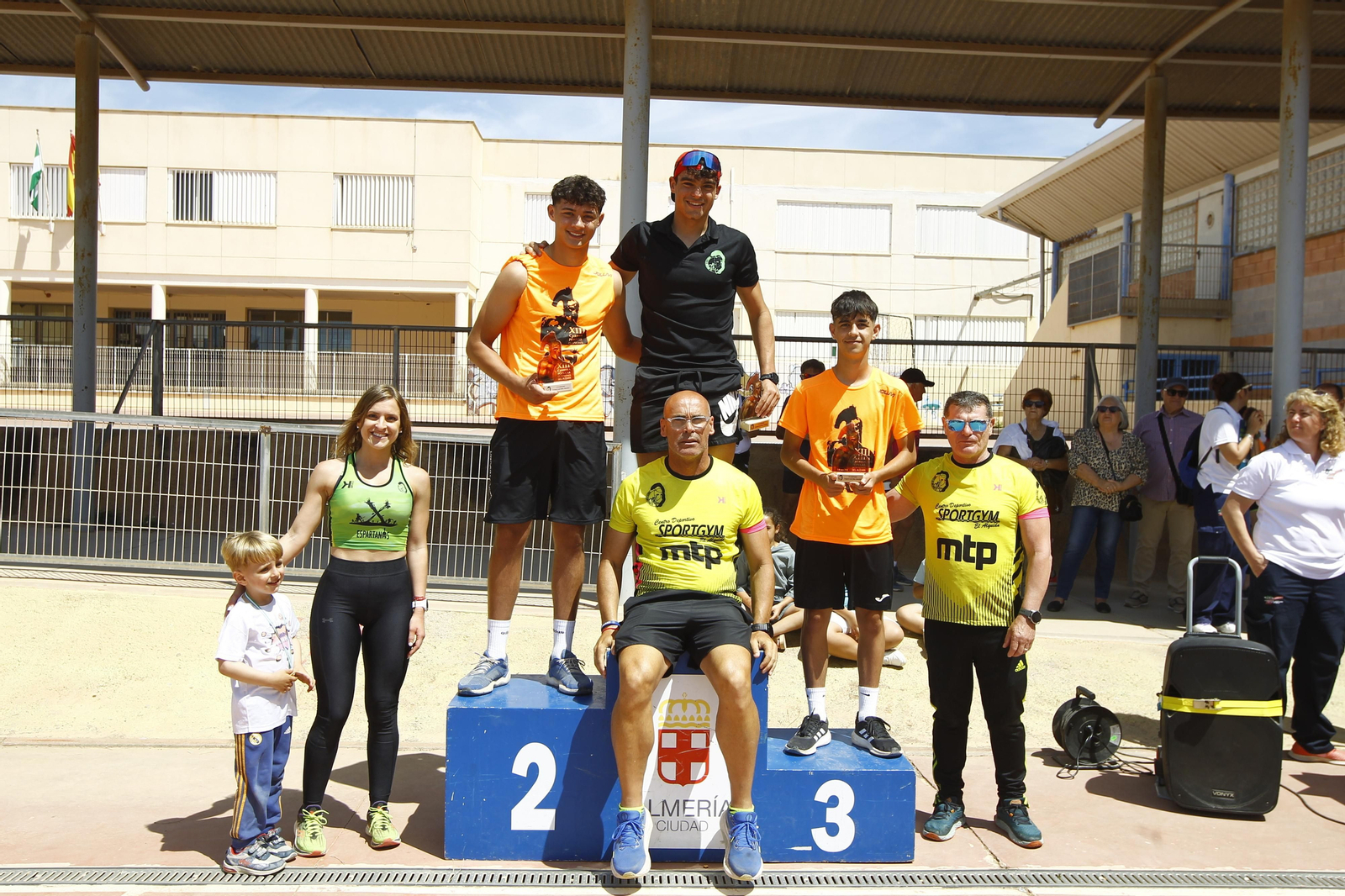 Imágenes de la XIII Carrera de los Espartanos del Alquián 2024