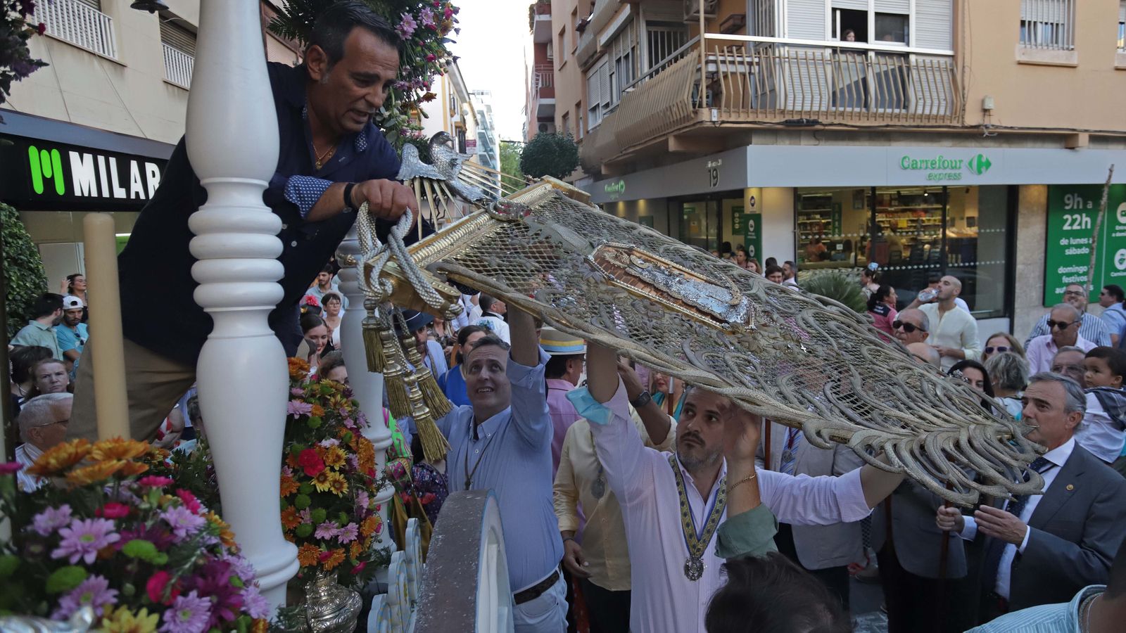 Entrega de la Medalla de la ciudad a la hermandad del Rocío de Algeciras