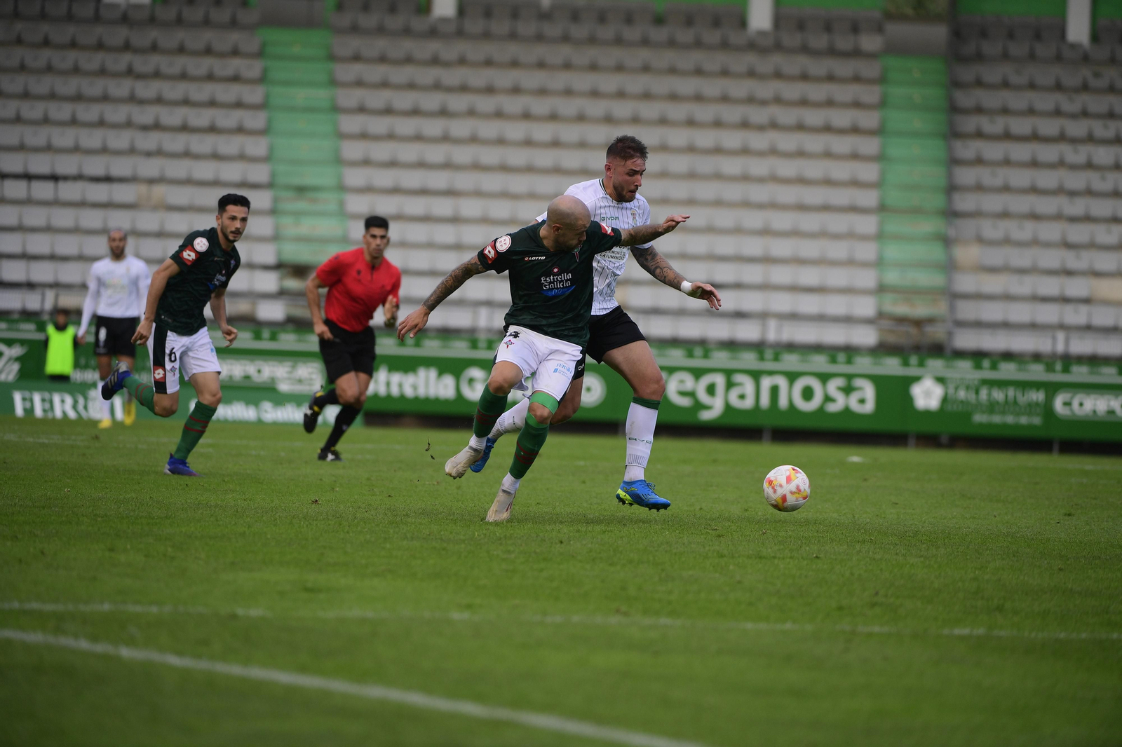 Las imágenes del Racing Ferrol - Córdoba CF en A Malata