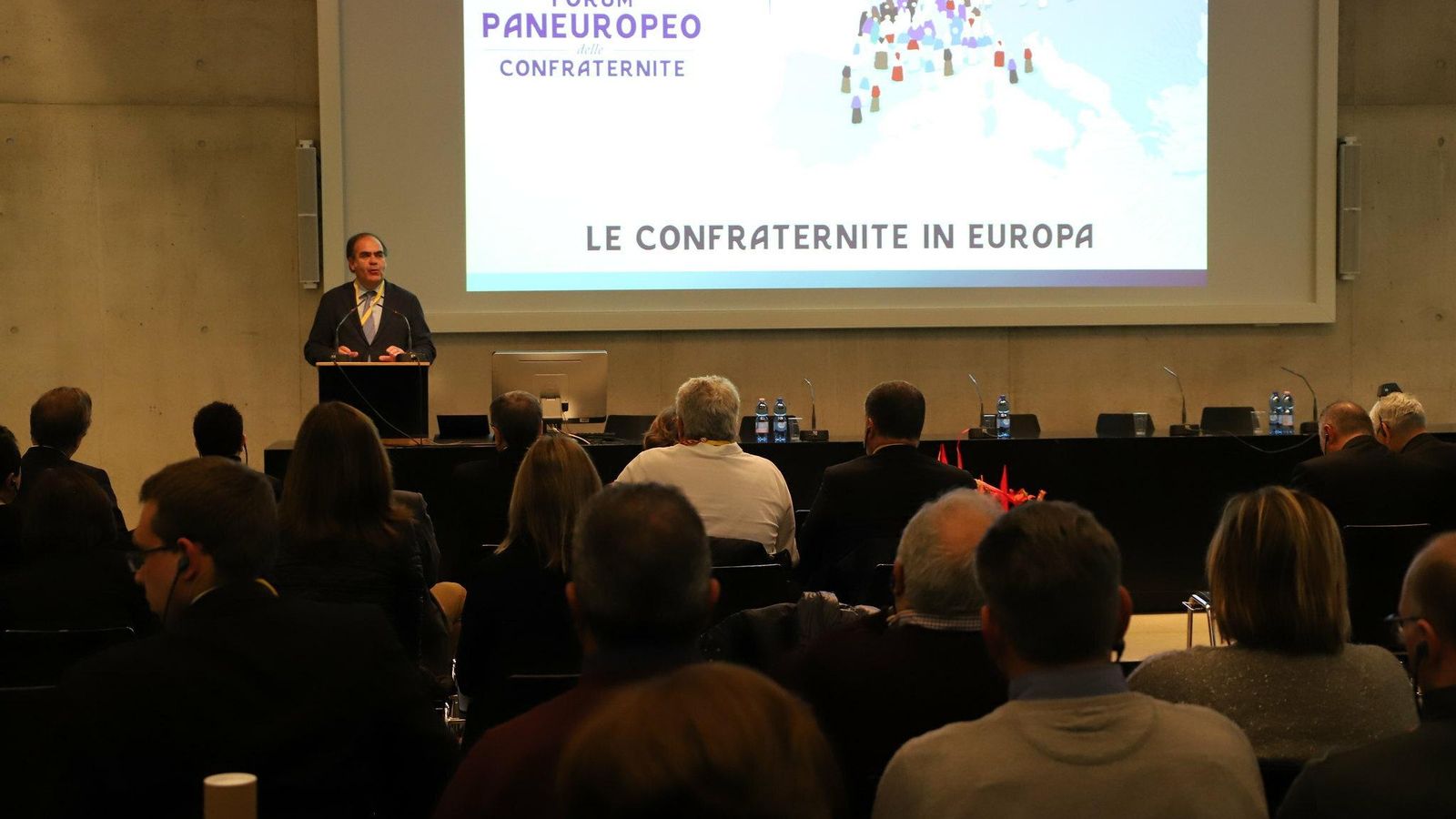 Carlos López Bravo durante su intervención.