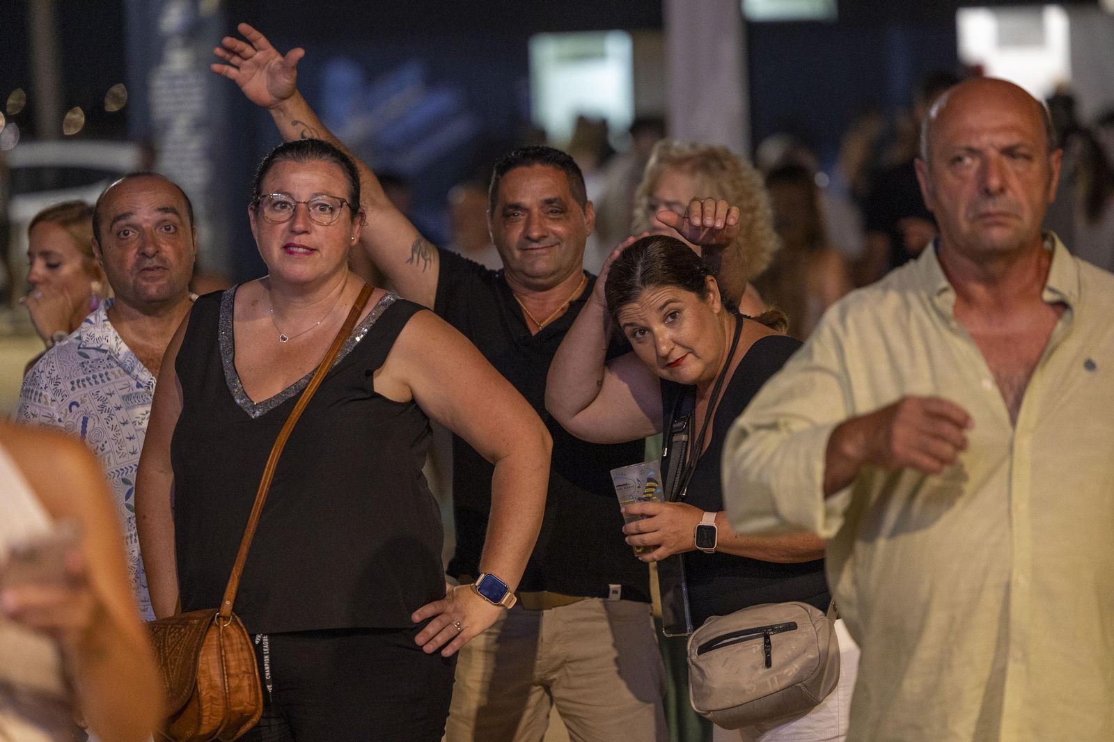 Búscate en el concierto de El Barrio en Concert Music en Chiclana