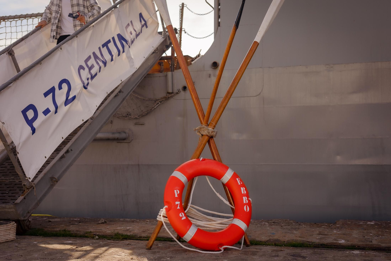 Imágenes del patrullero Centinela en el Muelle de Levante