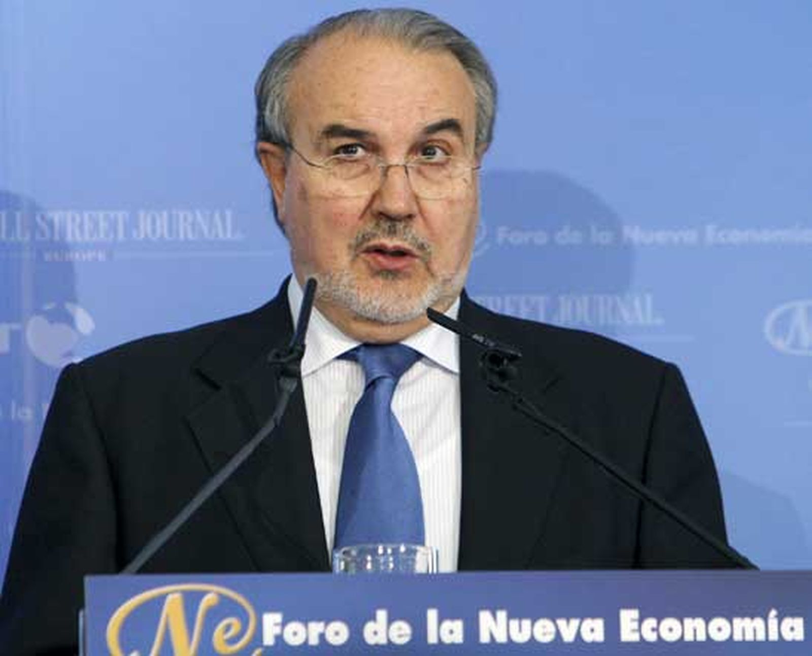 Solbes avisa de que los 400 euros agotan el margen para nuevas medidas