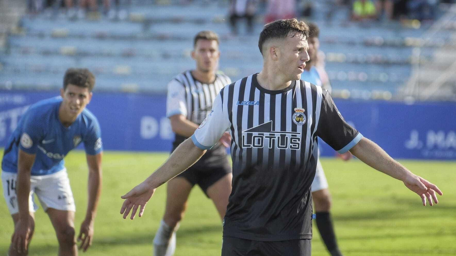 Las fotos de la derrota de la Balona en San Fernando (1-0)