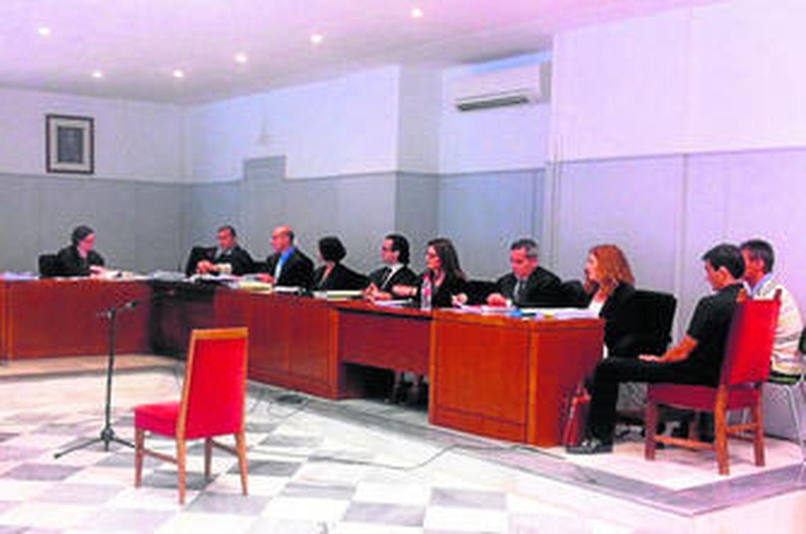 El juicio se celebra hasta el próximo día 3 de julio en la Audiencia Provincial con jurado popular.