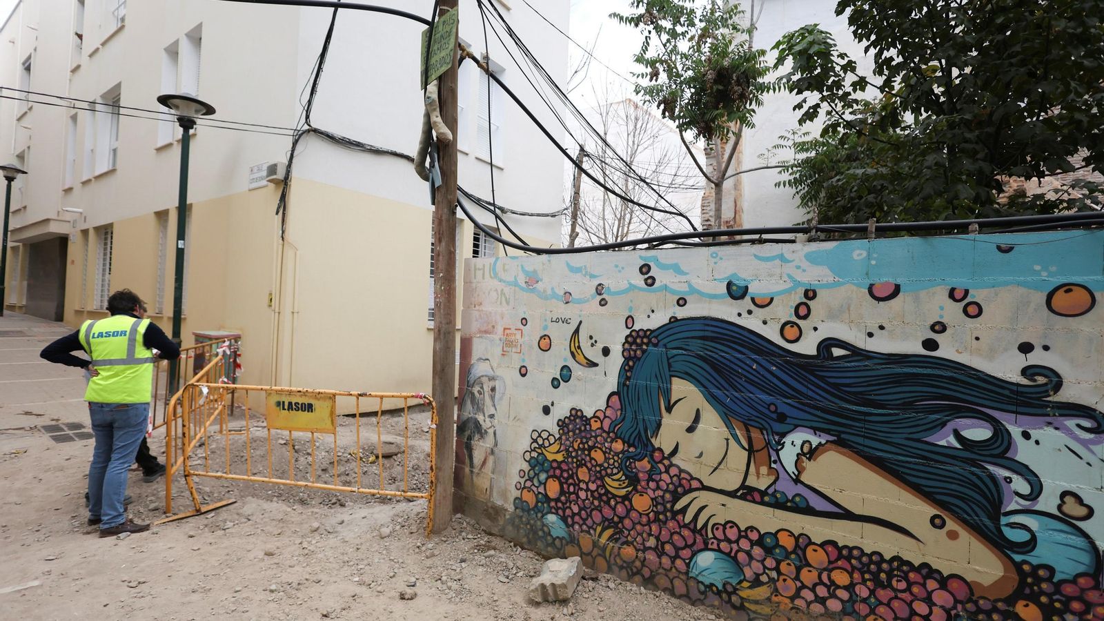 Obras en una calle de Lagunillas.