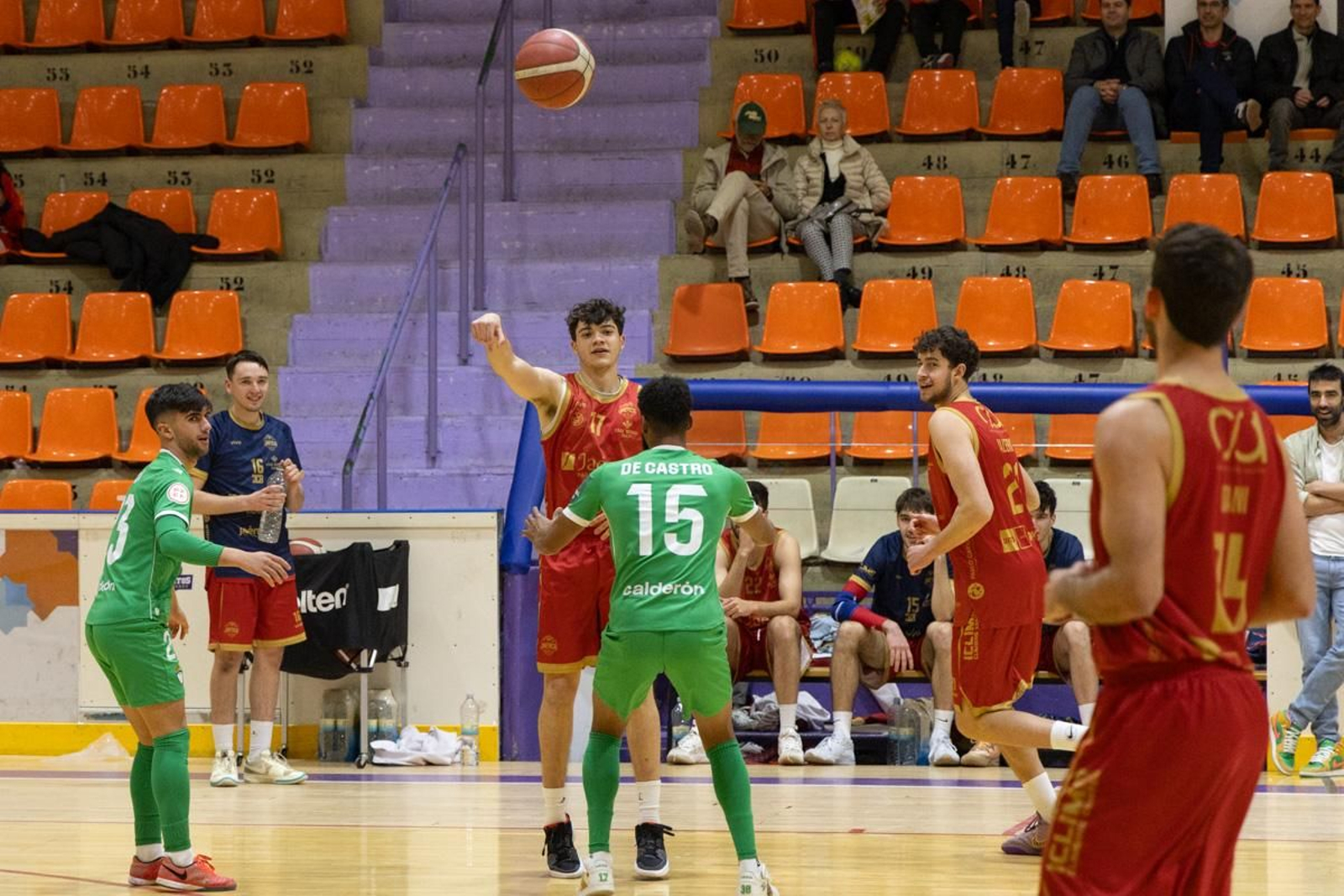 Jornada un juguete solidario, Real Jaén y Jaén CB