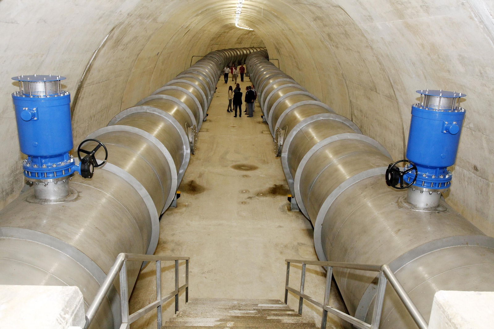 Infraestructuras hidráulicas del Embalse del Andévalo, el mayor de la provincia onubense