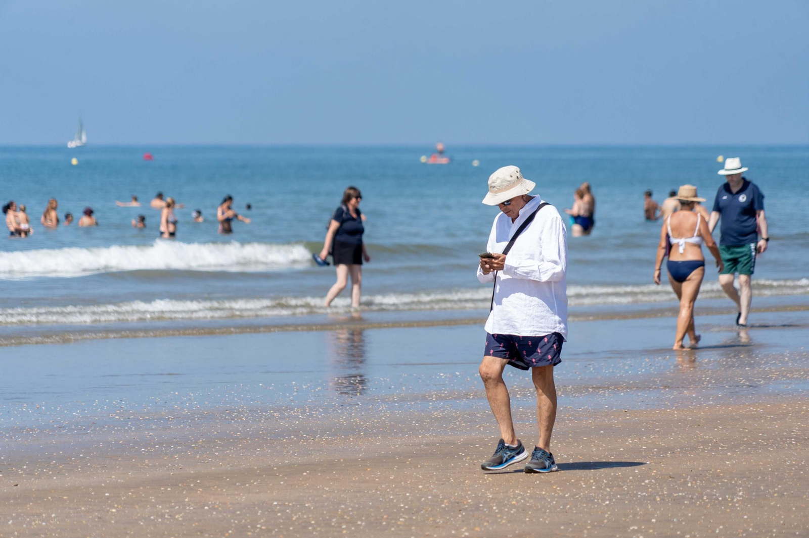 Ambiente de las playas de Punta Umbría la mañana del sábado 9 de agosto