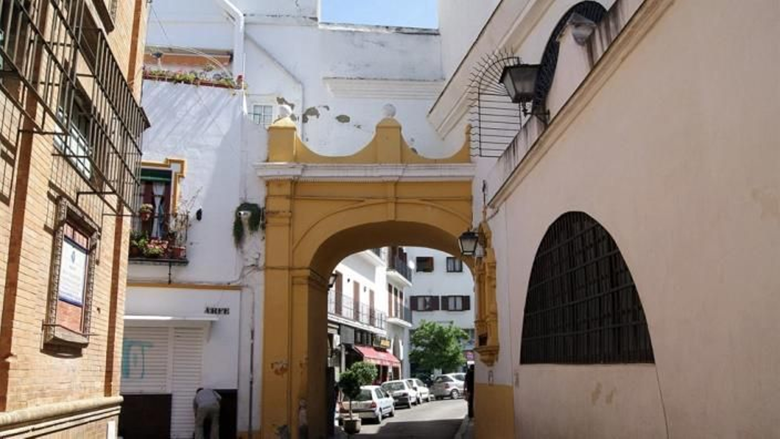 Imagen del Arco del Postigo