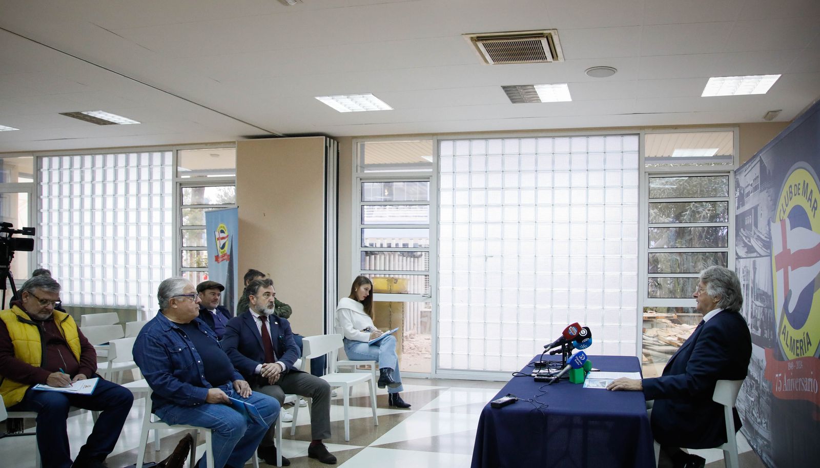 Imágenes del Club de Mar en Almería