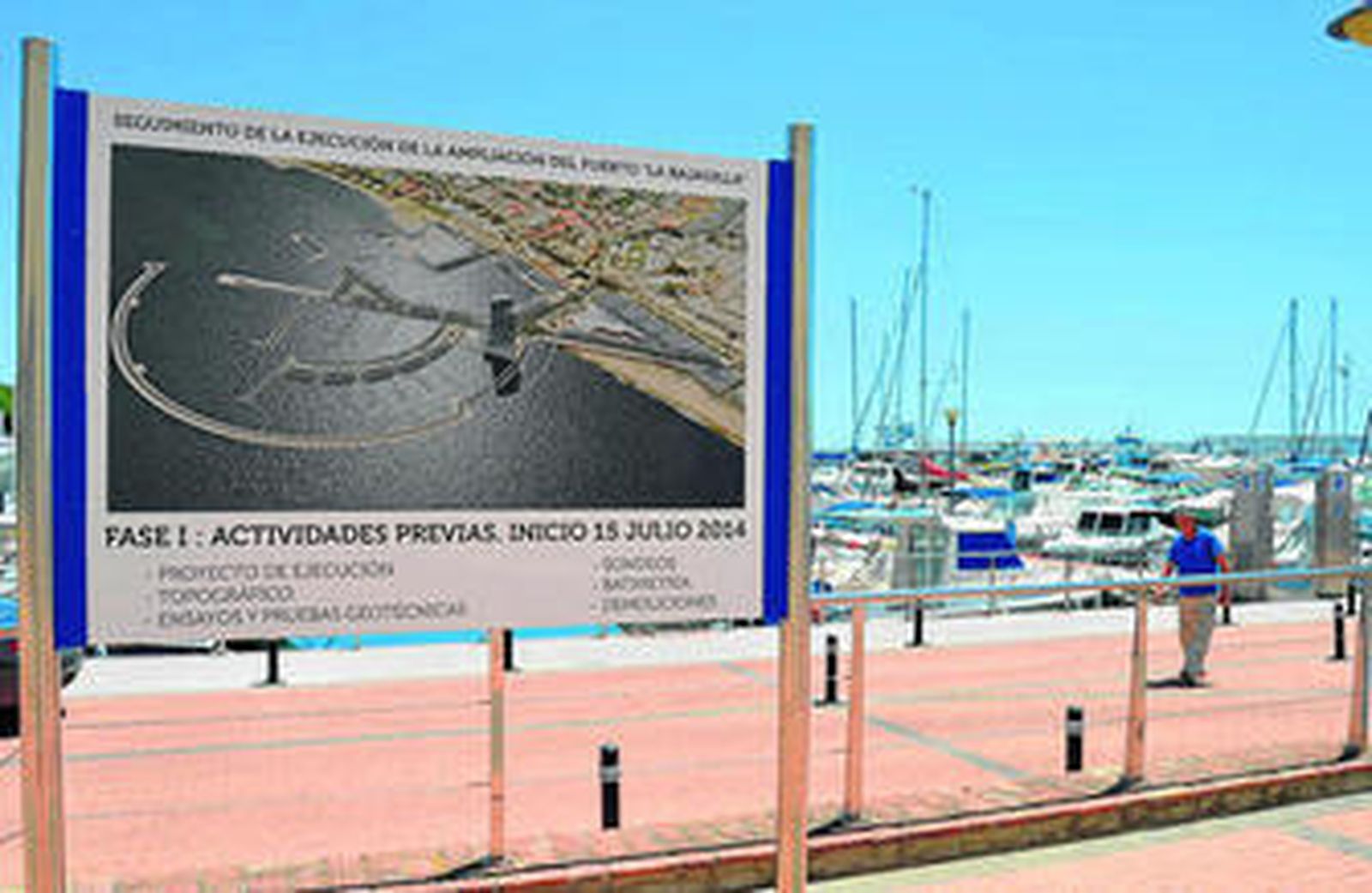 El cartel en el que se anuncia la ampliación del proyecto.