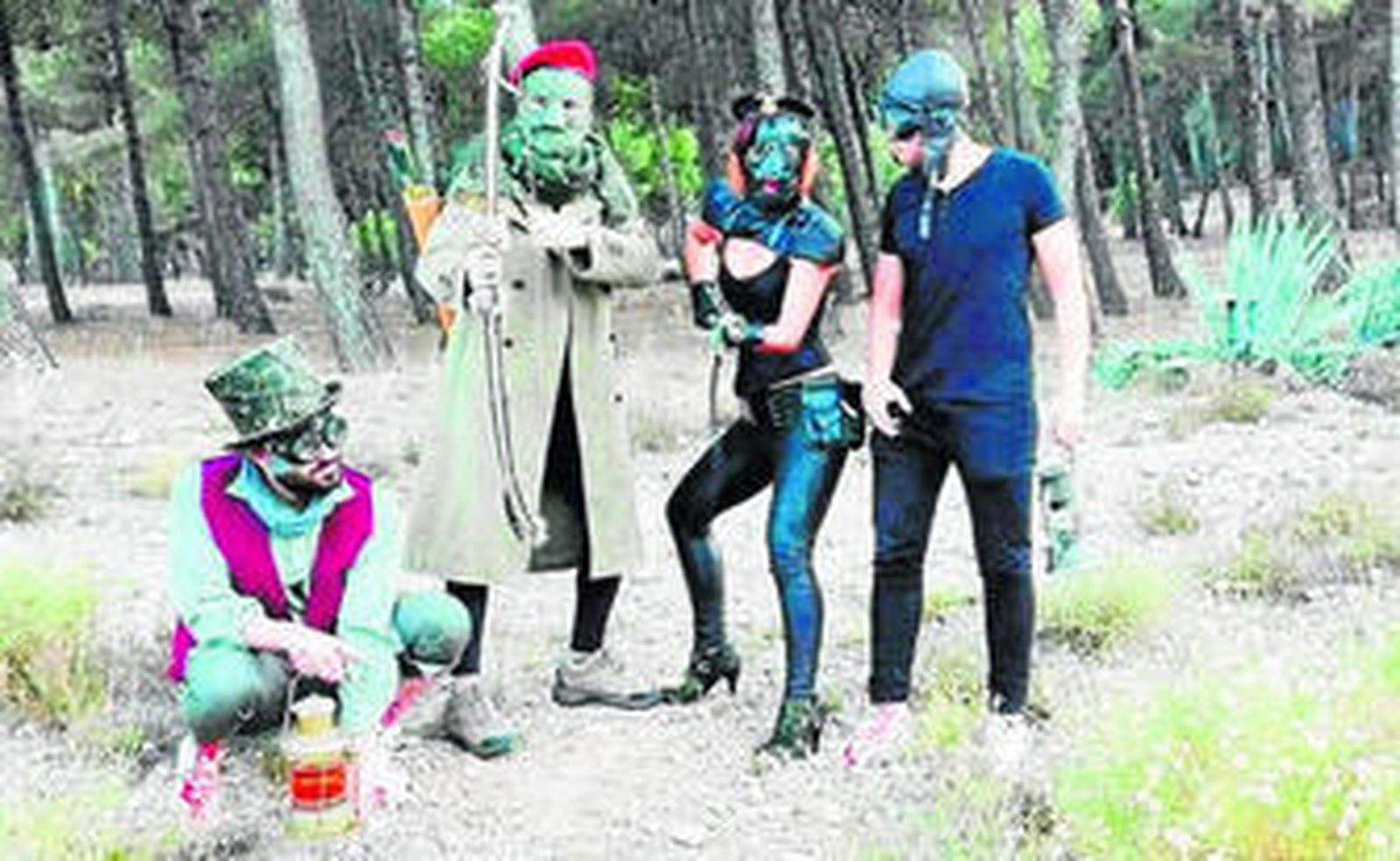José Miguel Escudero Martín, Jaime González, Carmen Ferrer y Agustín Ibarra en Castala.