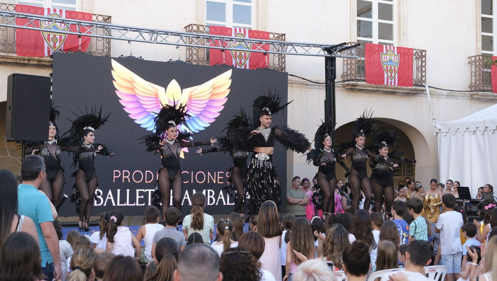Imágenes de la Noche en Blanco de Almería