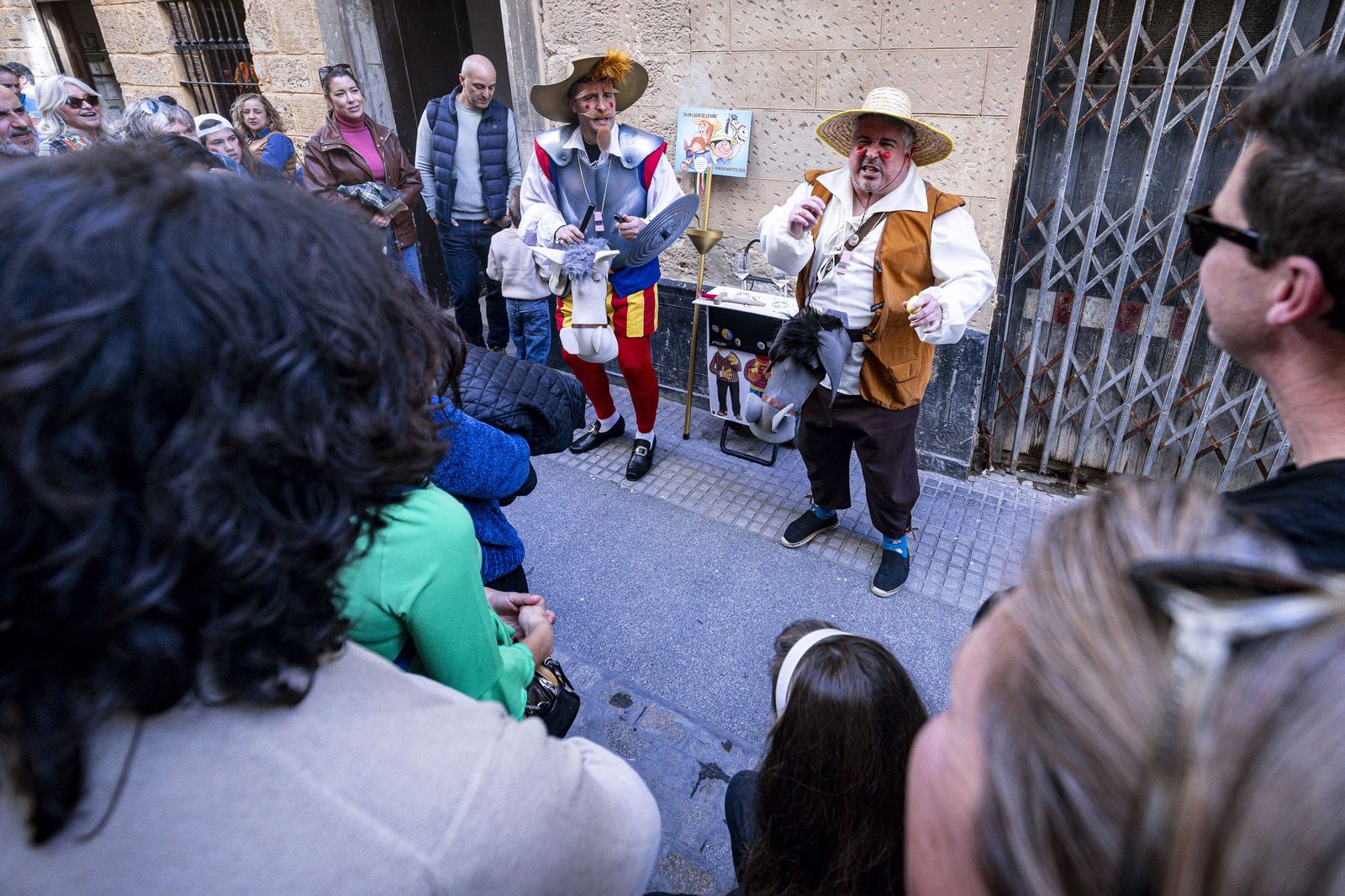 Las imágenes del Domingo de Piñata del Carnaval de Cádiz 2026