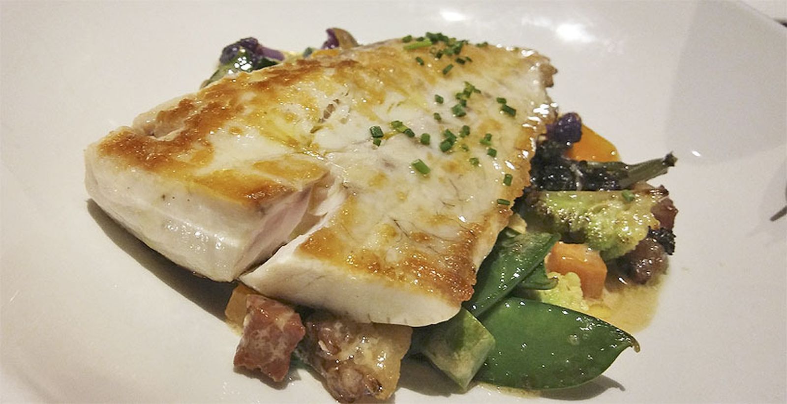 Plato de pescado de El Gallinero de Sandra