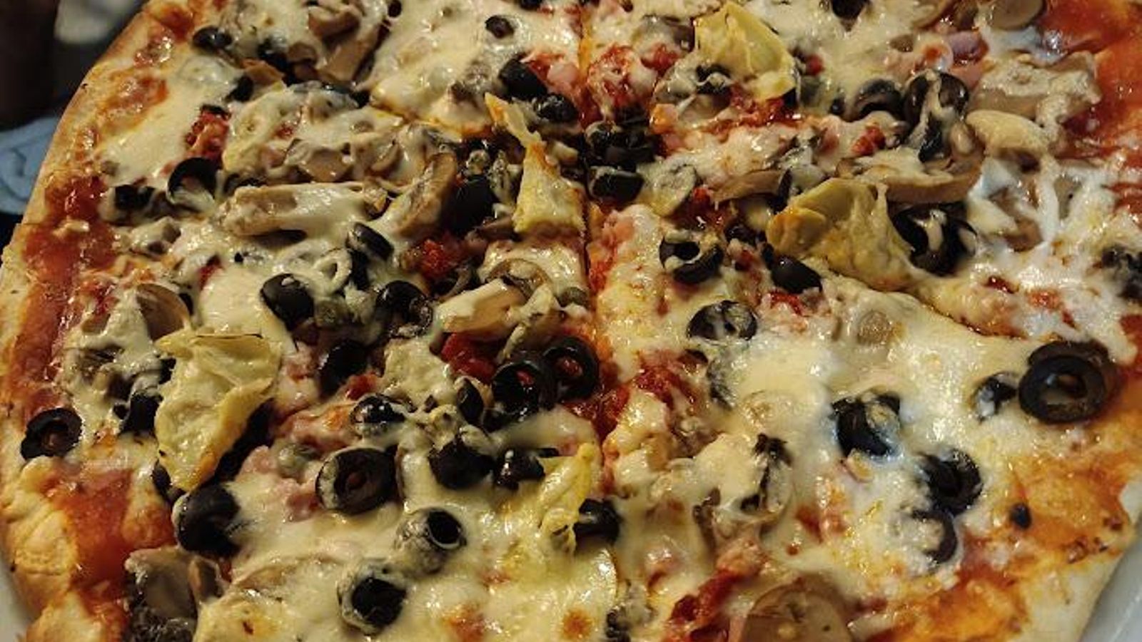 Pizzería Roberto, en avenida Nuestra Señora, de la Regla, 79,