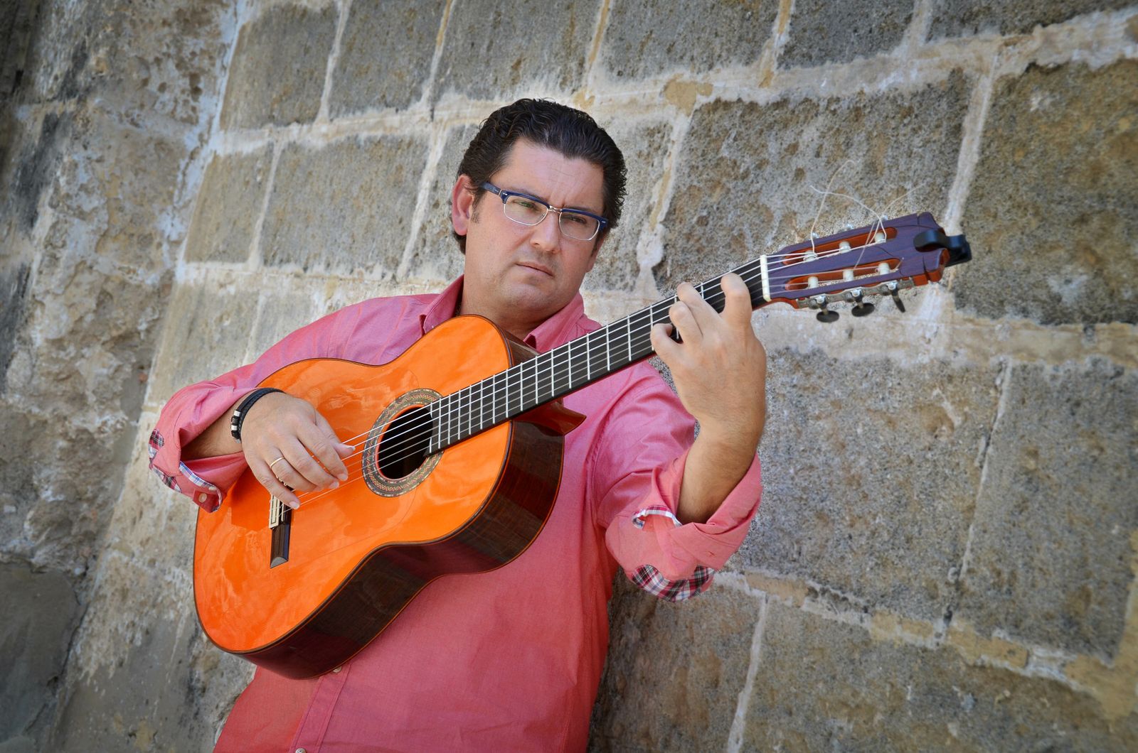 Una imagen del guitarrista Antonio Higuero.