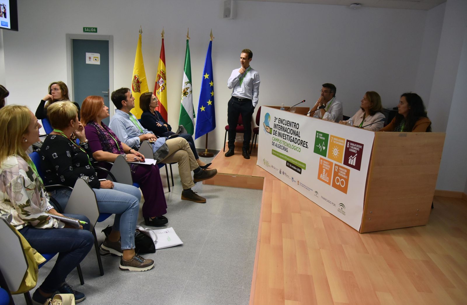Los técnicos del proyecto Algeciras Reto Smart, en la jornada.