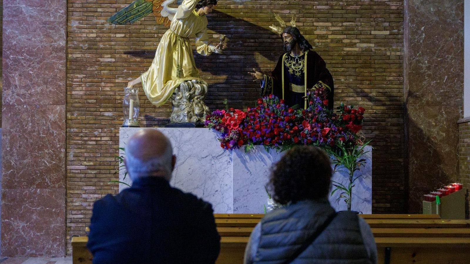 Imágenes de un Jueves Santo atípico en el Huerto de la Semana Santa de Cádiz 2023