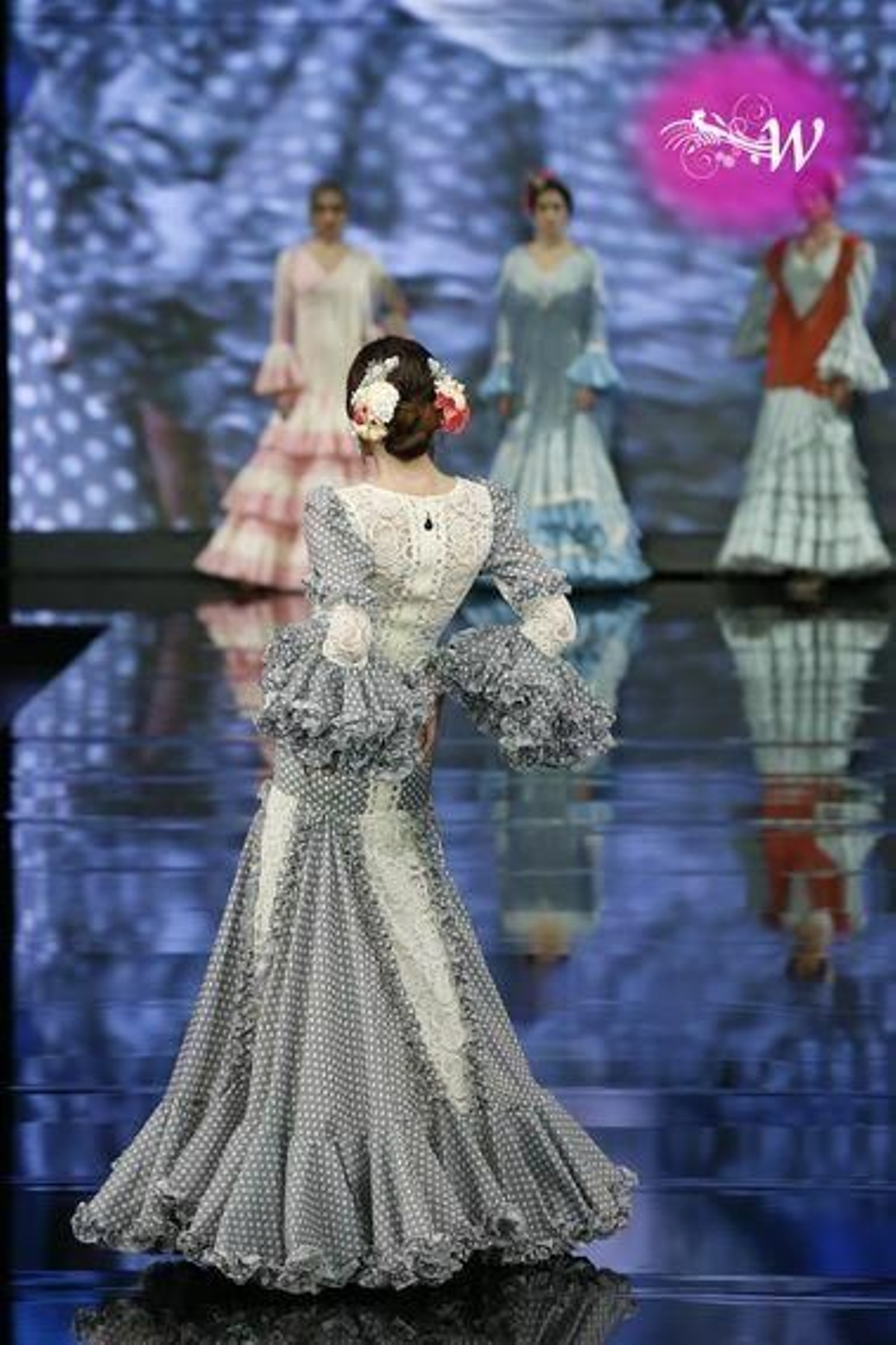 'La fuerza de color' de Loli Vera en SIMOF 2020, todas las fotos del desfile