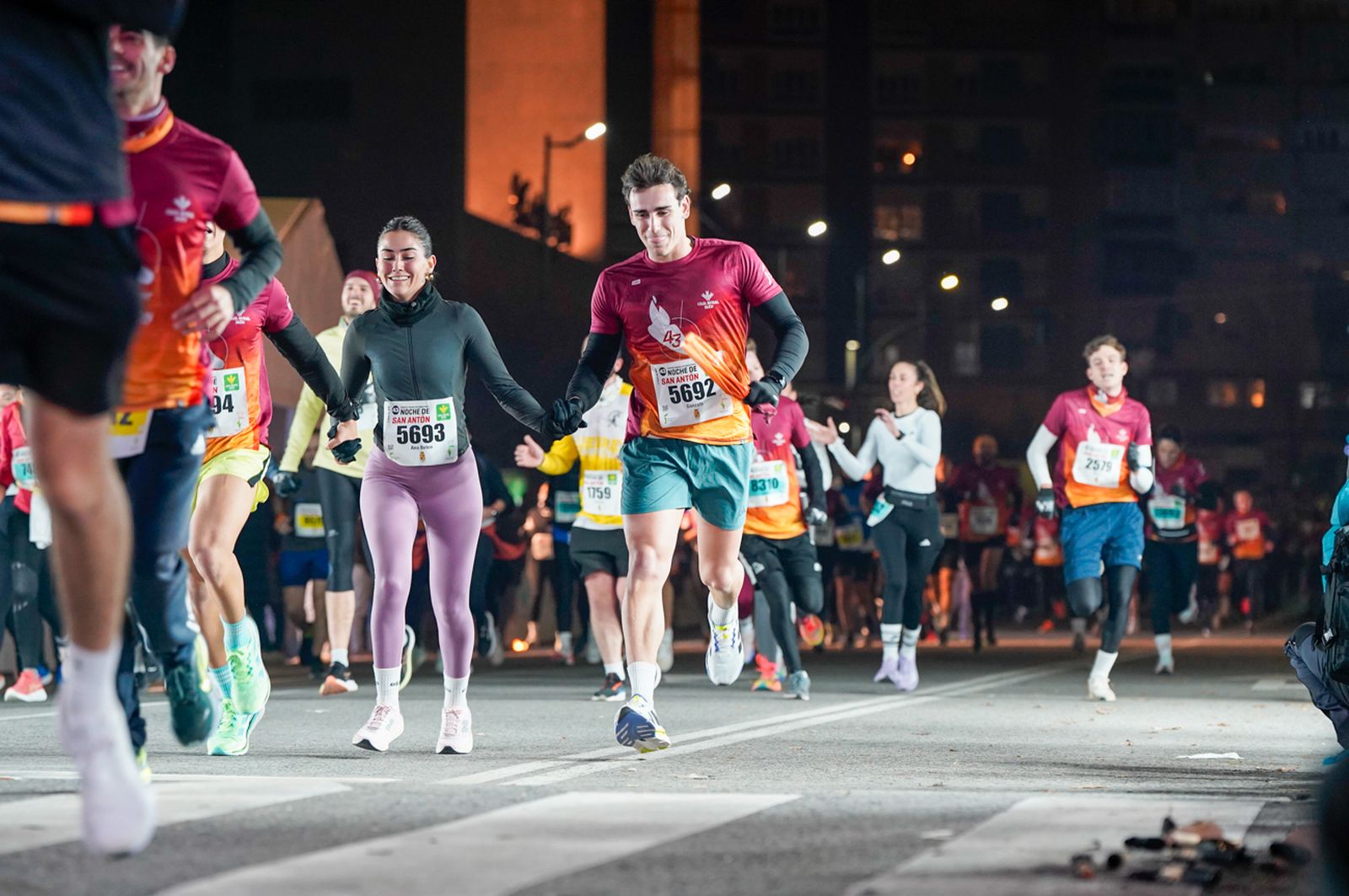 En imágenes: búscate en tu llegada a meta de la Carrera de San Antón 2026 (17)