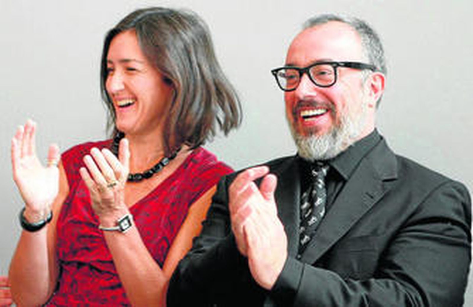 Foto de archivo del realizador Alex de la Iglesia junto a la ministra de Cultura, Ángeles González Sinde.