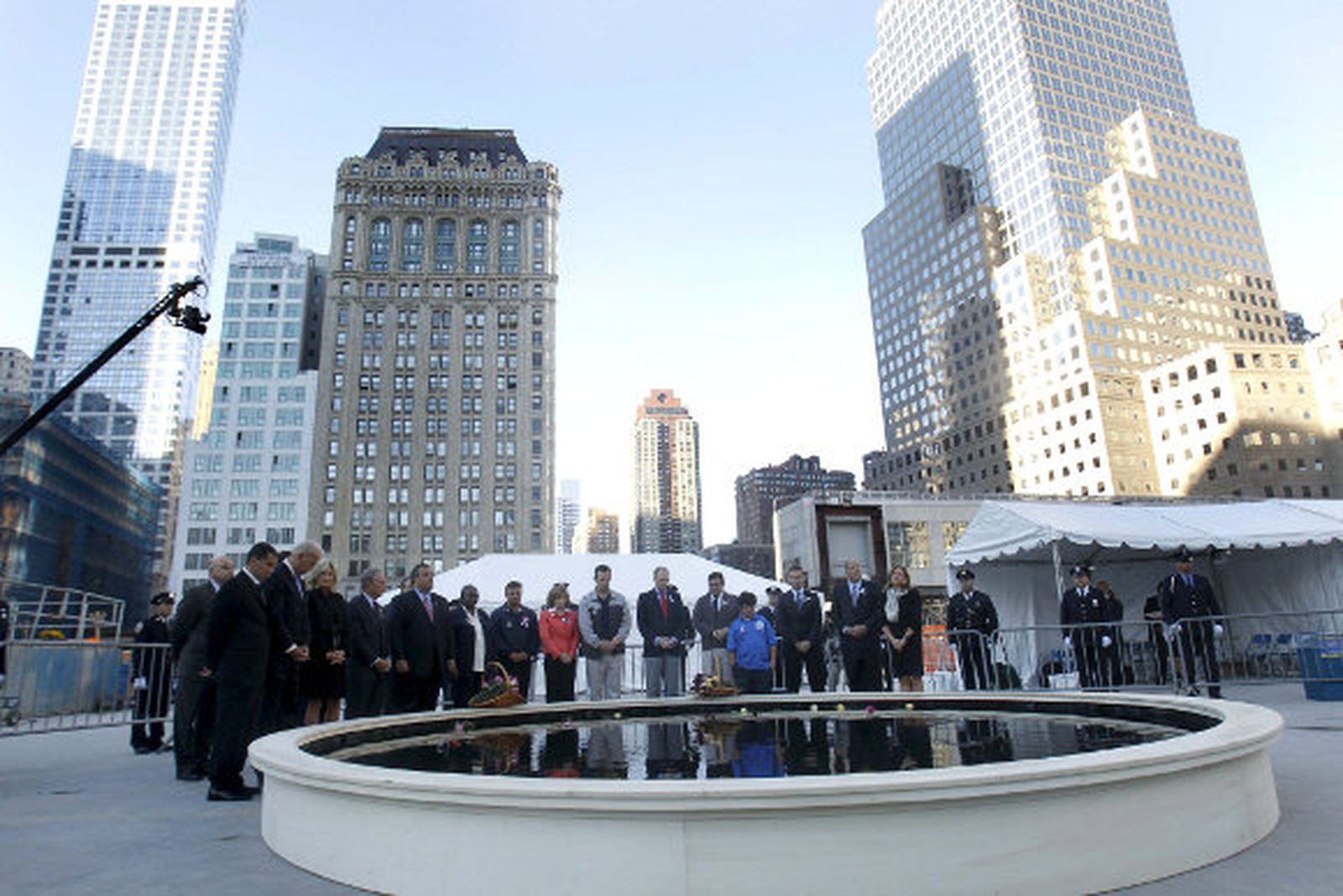 Nueva York conmemora dividida el noveno aniversario del 11-S