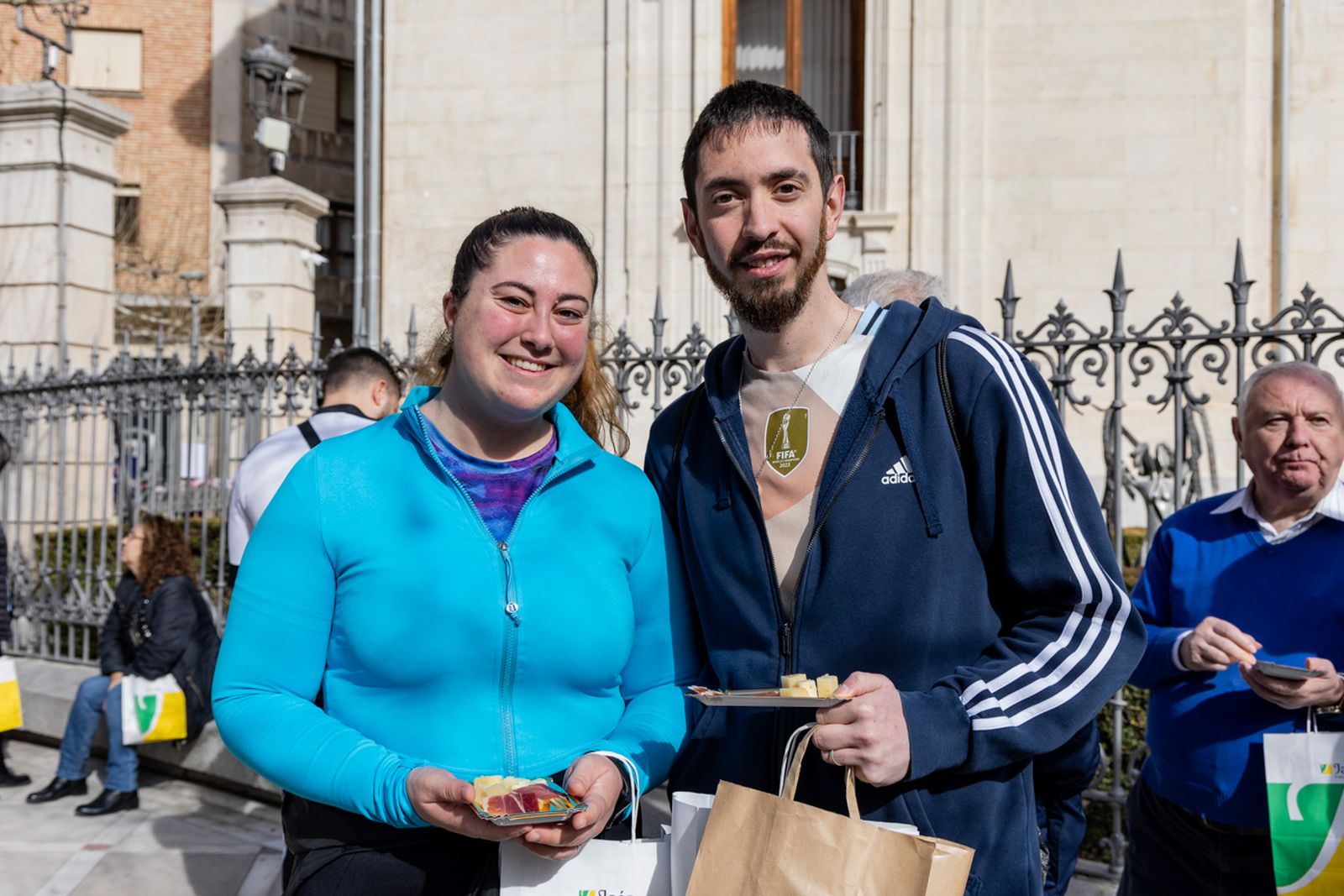 Izado de la Bandera de Andalucía y en un desayuno molinero en Jaén