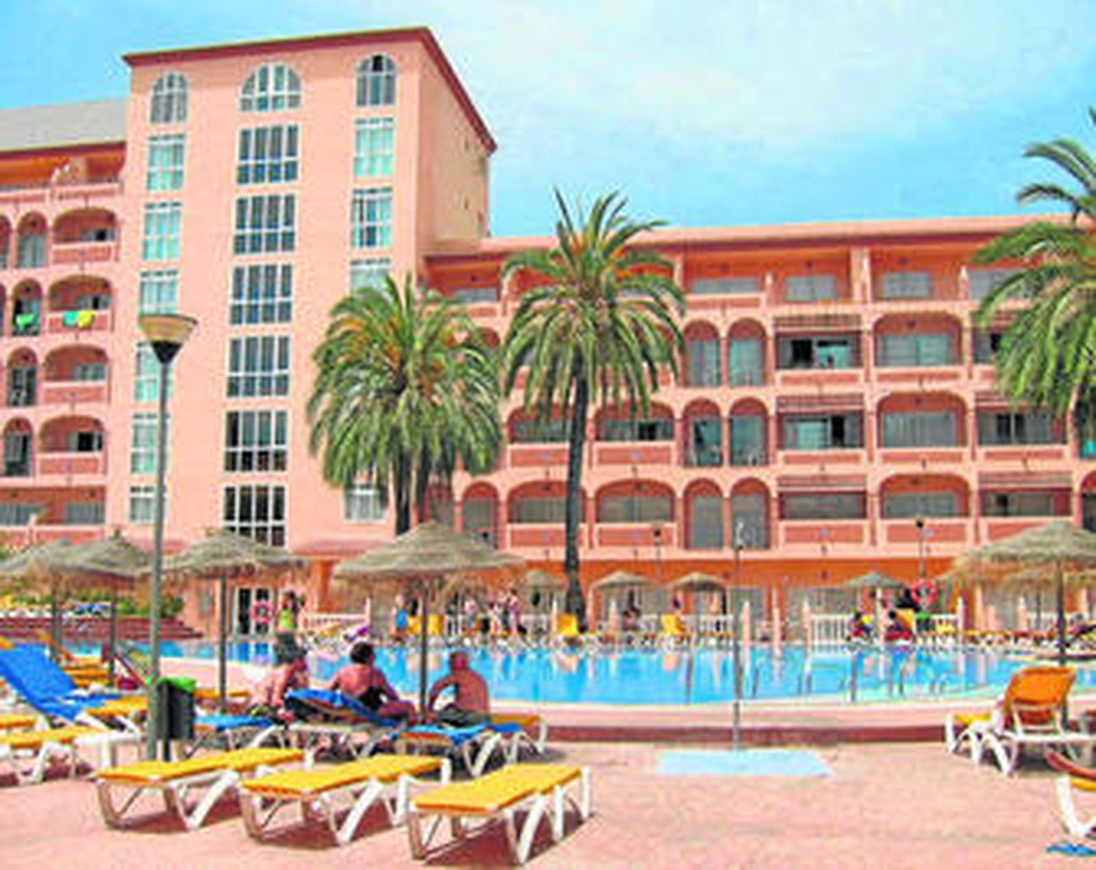 Para la elección se tiene en cuenta el clima, la cantidad y calidad de plazas hoteleros y la oferta turística.