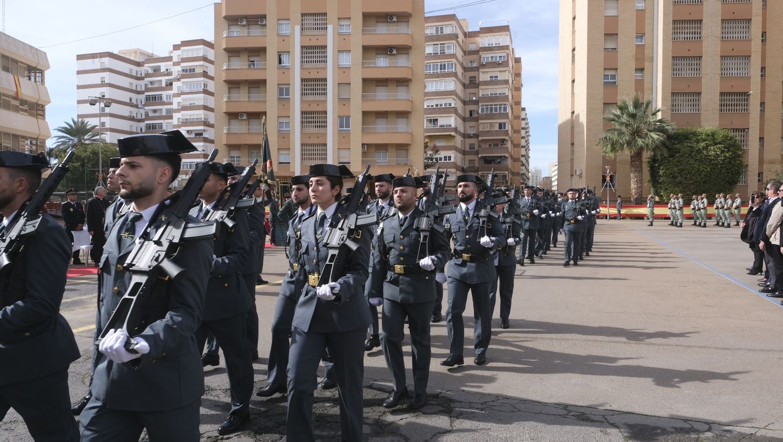 Las imágenes de la toma de posesión del nuevo coronel jefe de la Guardia Civil de Almería