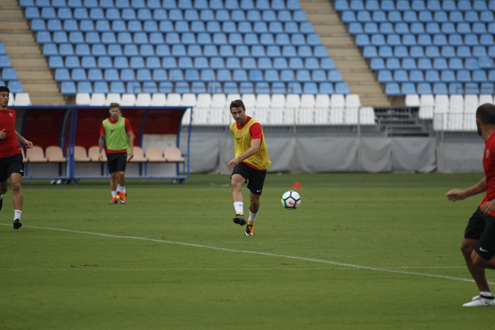 Día de bajas y estrenos