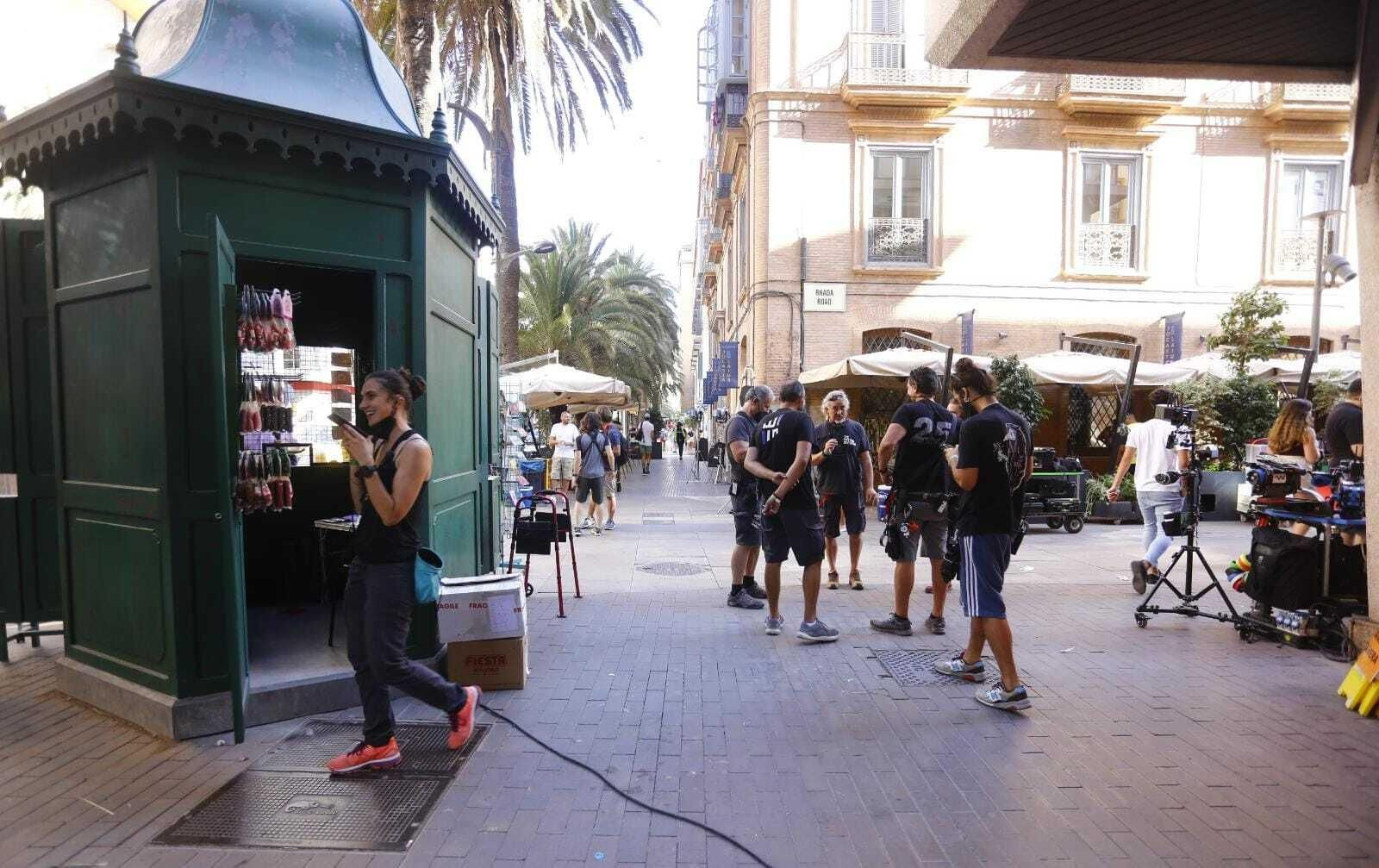 Las fotos del rodaje de la serie de Netflix 'Kaos' en el Centro de Málaga