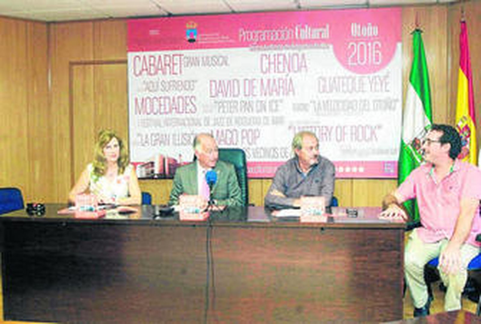 María Dolores Ortega, Gabriel Amat, Juan José Martín y Pablo Mazuecos, ayer en Roquetas.