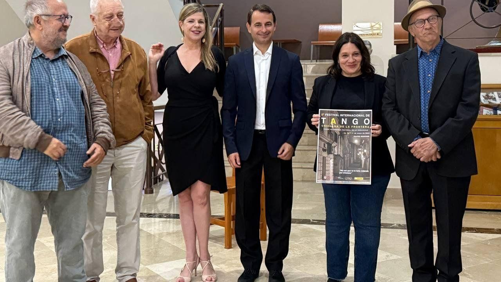 Paritcipantes en esta presentación.