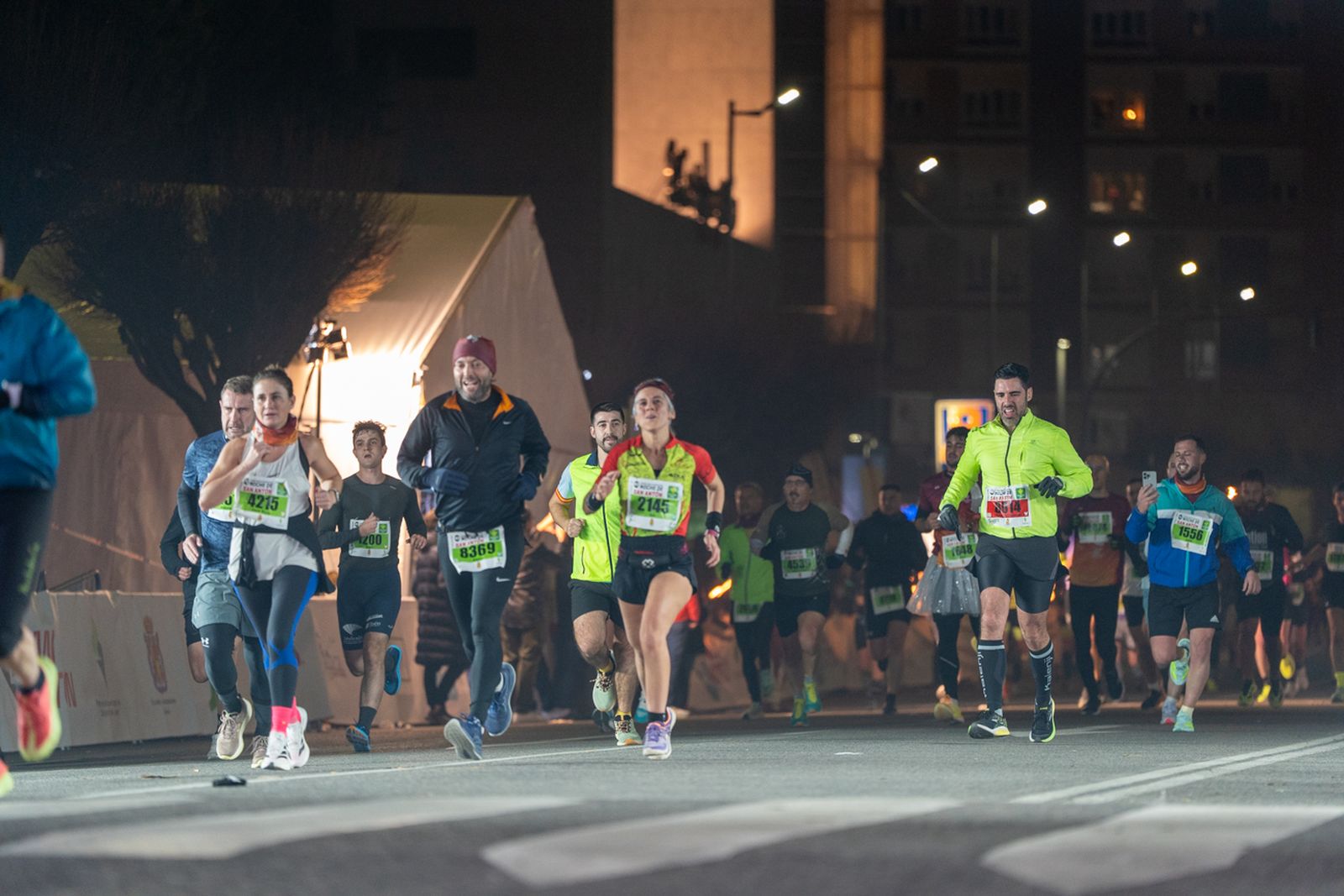 En imágenes: búscate en tu llegada a meta de la Carrera de San Antón 2026 (7)