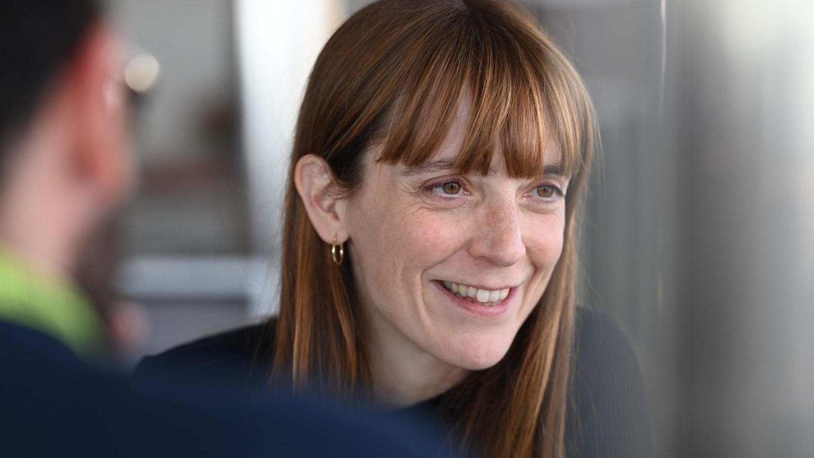 Elena Trapé sonríe en un momento de la conversación.