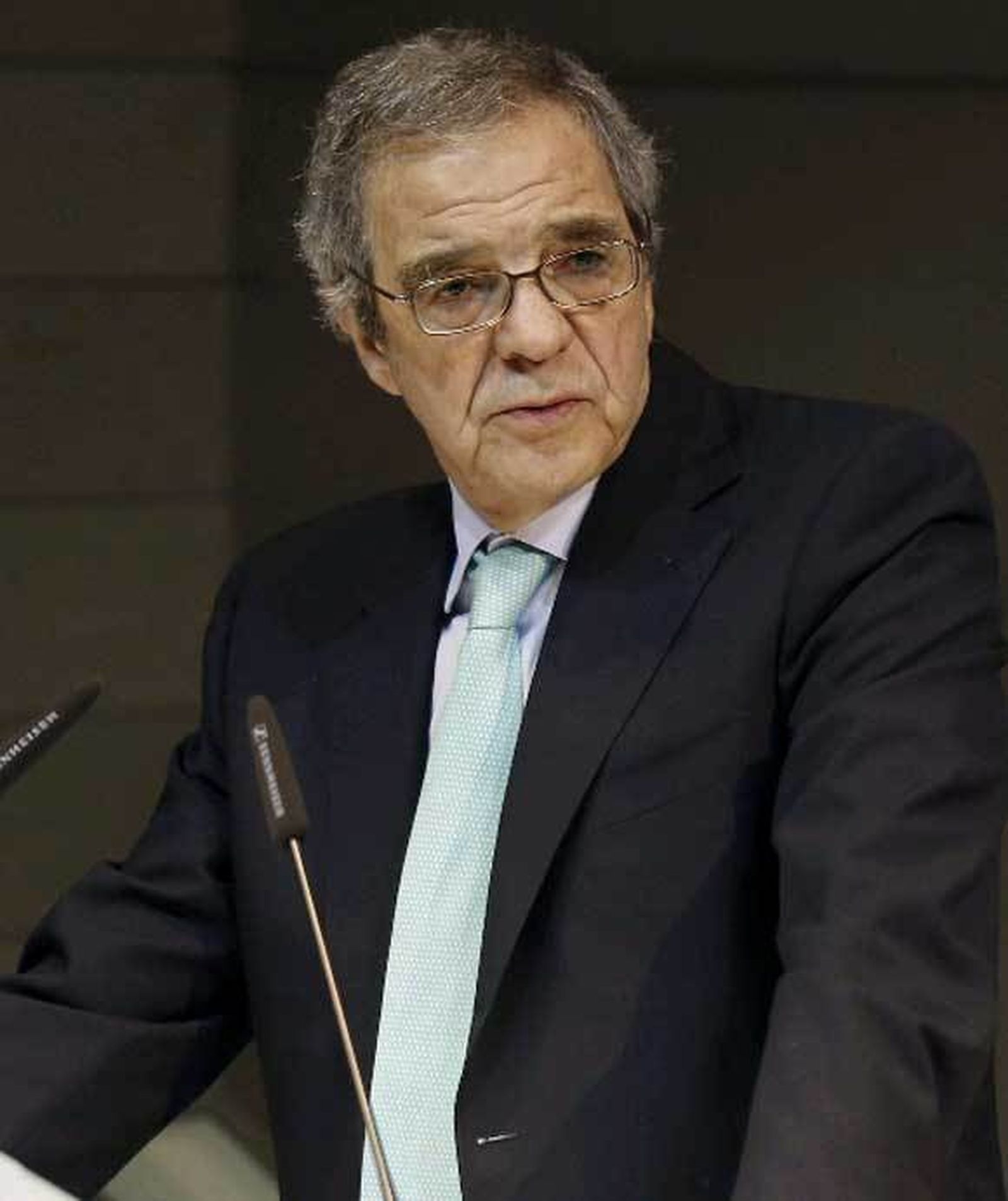 Telefónica ganó 3.001 millones de euros en 2014, un 34,7% menos