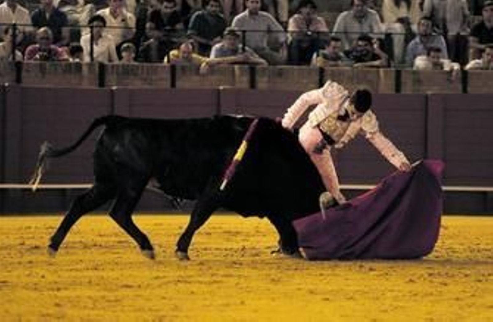Juan Carlos Carballo, en un natural de mano baja al quinto, al que desorejó.