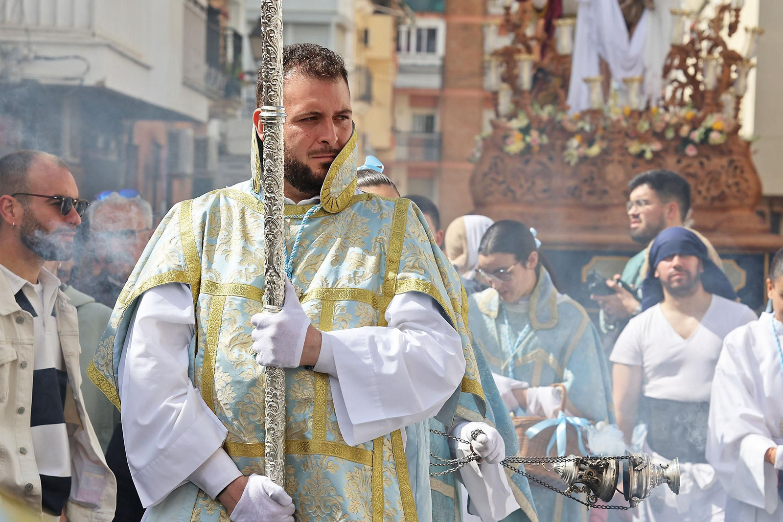 Imágenes de El Resucitado por el barrio de La Hispanidad
