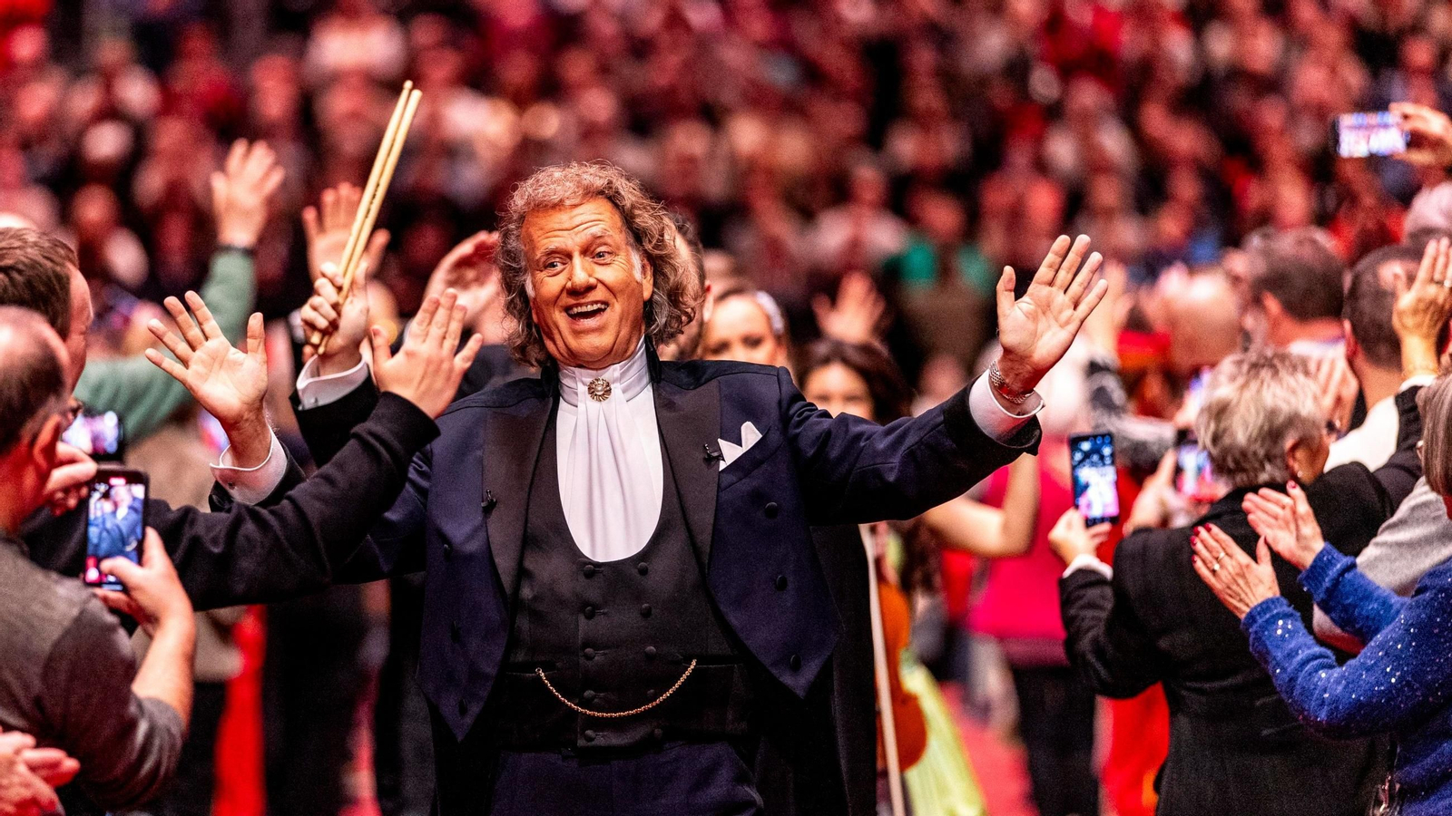 Andre Rieu durante el cocnierto de Navidad de 2024
