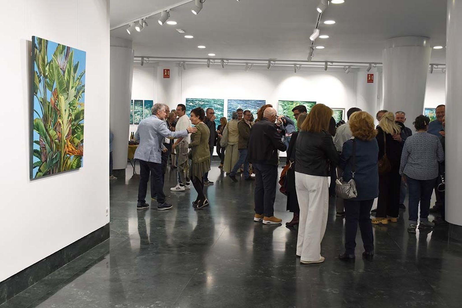 Inauguración exposición 'Naturaleza' del pintor ayamontino Juan Fernández.